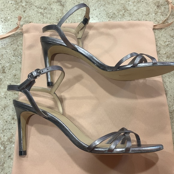 NWOT Stuart Weitzman | Starla 80 Ankle Strap in Gunmetal Leather Sandal Size 9 - Picture 4 of 9